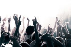 中金半导体及元器件下半年展望：周期复苏及国产化进程趋稳 关注AI驱动下的成长主线