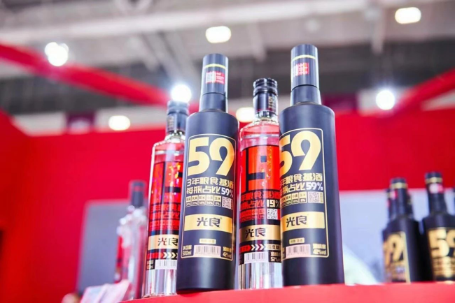 企业债市场：稳健回报与风险管理的平衡艺术